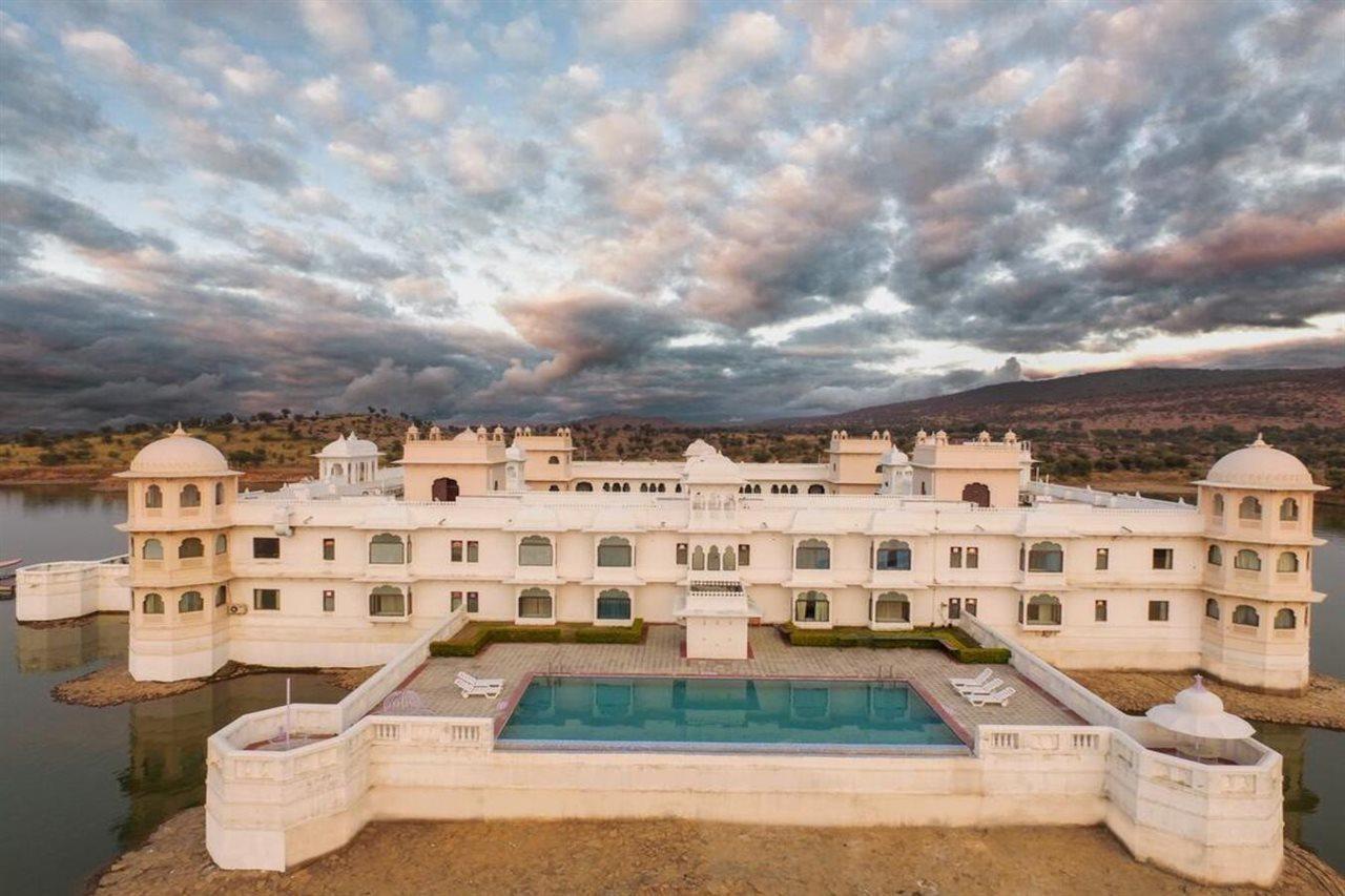 Juesta Lake Nahargarh Palace, Chittorgarh Pārsoli Buitenkant foto